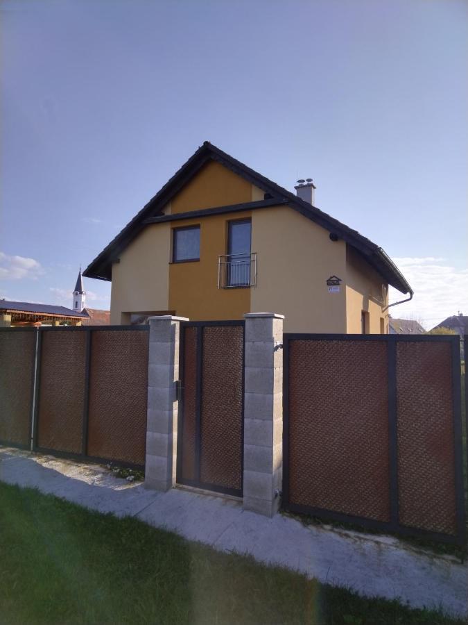 Ubytovanie V Sukromi Horec Liptovsky Mikulas Exterior photo